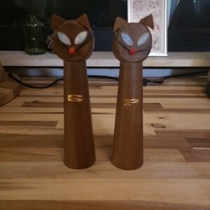 Vintage MCM Wooden Siamese Cat Salt And Pepper Shaker Set Made In Japan-1950s